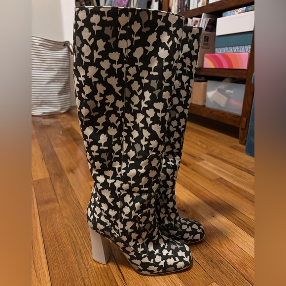 Black and White floral Knee-High Boots - Picture 2 of 6